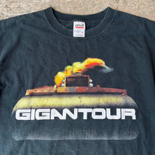 Load image into Gallery viewer, Vintage Y2K Gigantour 2005 Tour Megadeth T-Shirt
