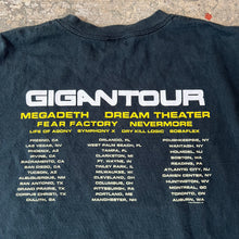 Load image into Gallery viewer, Vintage Y2K Gigantour 2005 Tour Megadeth T-Shirt
