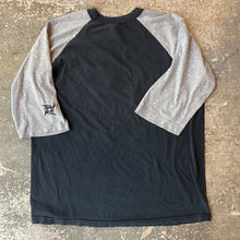 Load image into Gallery viewer, Vintage 90s Thrashed Metallica Black &amp; Gray 3/4 Sleeve Raglan T-Shirt
