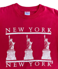 Load image into Gallery viewer, 90s New York, New York Tee (L)
